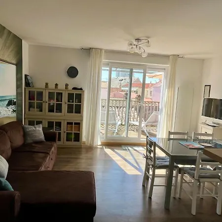 Διαμέρισμα Superbe Duplex - Terrasse Ensoleillee, 300m