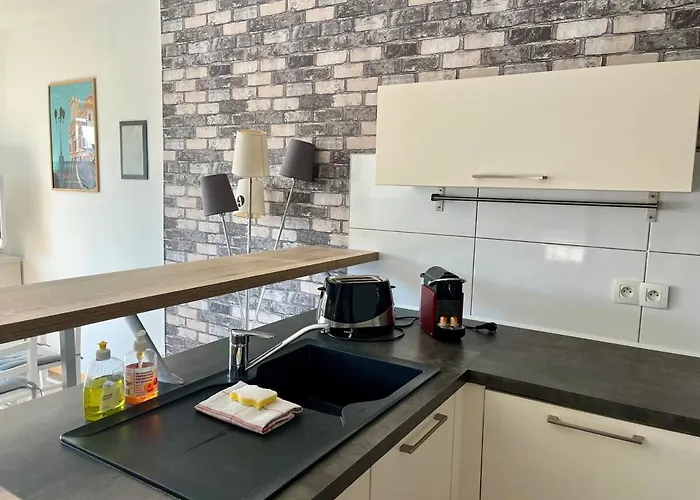 Διαμέρισμα Superbe Duplex - Terrasse Ensoleillee, 300m