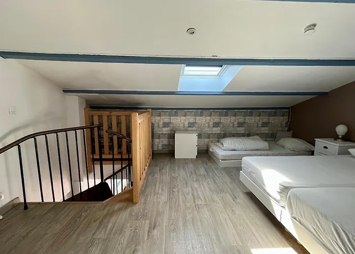 Superbe Duplex - Terrasse Ensoleillee, 300m *