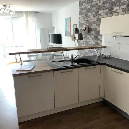 Superbe Duplex - Terrasse Ensoleillee, 300m *