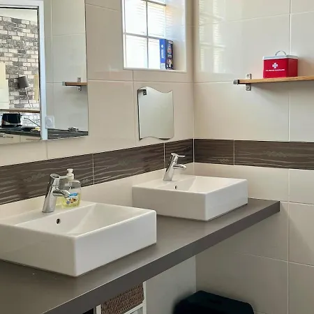 Superbe Duplex - Terrasse Ensoleillee, 300m Lägenhet Les Sables-dʼOlonne