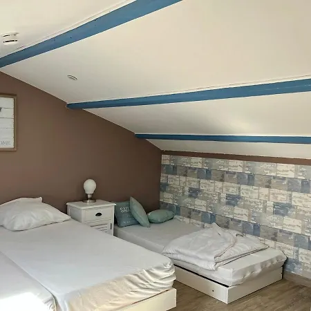 Superbe Duplex - Terrasse Ensoleillee, 300m *